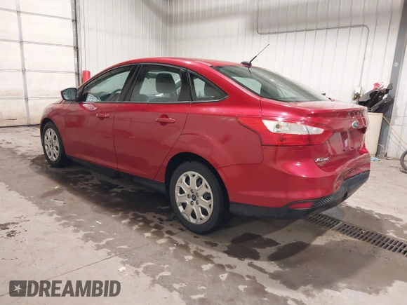 2012 Ford Focus SE z VIN 1FAHP3F21CL114445, wystawiony jako IAAI lot #42277986 z przebiegiem 89 317 mil mil oraz . Historia ofert i sprzedaży dostępna na DreamBid. Obrazek 3.