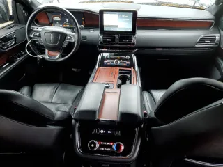 2021 Lincoln Navigator Reserve z VIN 5LMJJ2LT4MEL02895, wystawiony jako Copart lot #55827225 z przebiegiem 73 202 mil mil oraz Szkoda całkowita • Salvage title. Historia ofert i sprzedaży dostępna na DreamBid. Obrazek 8.