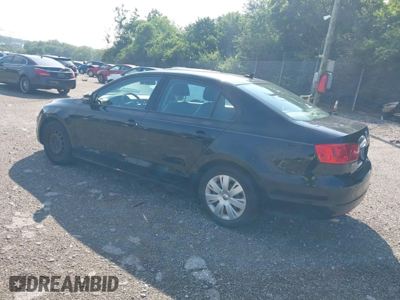 2014 Volkswagen Jetta SE with VIN 3VWD17AJ0EM393384, listed as a IAAI auction lot 42661590 with 118,385 mi miles and . Bid and sale history available at DreamBid. Image 3.