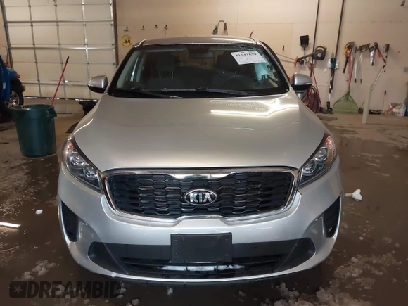2020 Kia Sorento LX V6 with VIN 5XYPGDA53LG647938, listed as a IAAI auction lot 41541659 with 75,161 mi miles. Bid and sale history available at carsss.com. Image 13.