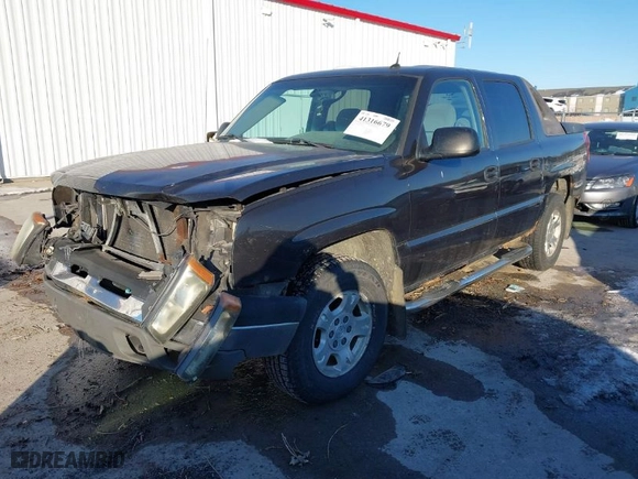 2005 Chevrolet Avalanche Z71 with VIN 3GNEK12ZX5G149494, listed as a IAAI auction lot 41316679 with 183,003 mi miles. Bid and sale history available at carsss.com. Image 2.