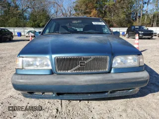 1997 Volvo S70 z VIN YV1LS5547V2378449, wystawiony jako Copart lot #82469184 z przebiegiem 77 981 mil mil oraz Tytuł czysty. Historia ofert i sprzedaży dostępna na DreamBid. Obrazek 5.
