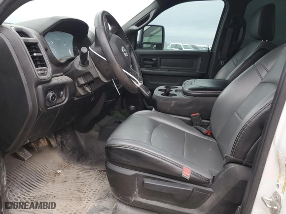 2024 Ram 2500 Tradesman with VIN 3C6UR5HJ7RG139575, listed as a Copart auction lot 81340814 with 47,430 mi miles and Salvage Title. Bid and sale history available at carsss.com. Image 7.