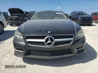 2012 Mercedes-Benz CLS-Class CLS 550 with VIN WDDLJ7DB4CA017077, listed as a Copart auction lot 76422154 with 0 mi miles and Salvage Title. Bid and sale history available at carsss.com. Image 5.
