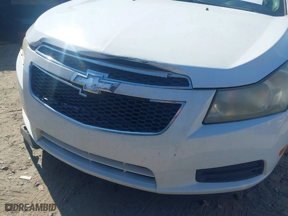 2012 Chevrolet Cruze LT w/2LT with VIN 1G1PG5SC8C7250525, listed as a IAAI auction lot 41704768 with NaN miles. Bid and sale history available at carsss.com. Image 13.