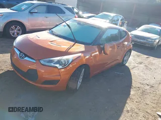 2013 Hyundai Veloster w/Gray Int with VIN KMHTC6AD3DU126193, listed as a IAAI auction lot 41251982 with 119,066 mi miles. Bid and sale history available at carsss.com. Image 17.