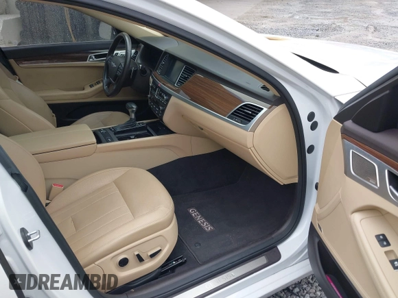 2018 Genesis G80 3.8L z VIN KMHGN4JE1JU233862, wystawiony jako IAAI lot #42209726 z przebiegiem 63 106 mil mil oraz . Historia ofert i sprzedaży dostępna na DreamBid. Obrazek 5.