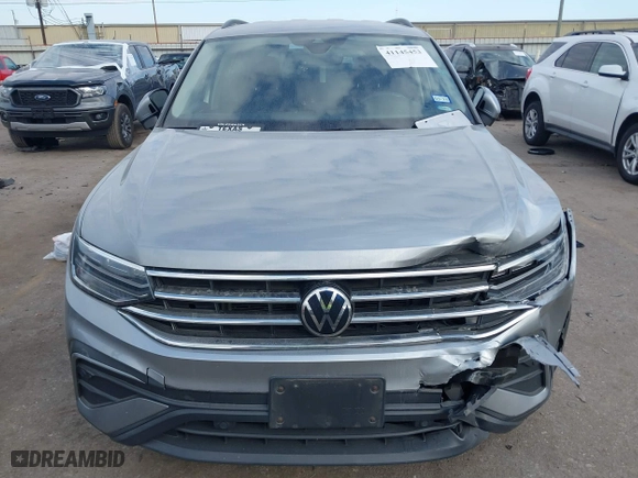 2022 Volkswagen Tiguan S with VIN 3VV1B7AX0NM085379, listed as a IAAI auction lot 41145453 with 35,513 mi miles. Bid and sale history available at carsss.com. Image 12.