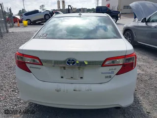 2012 Toyota Camry Hybrid XLE with VIN 4T1BD1FKXCU030157, listed as a IAAI auction lot 42040131 with 237,412 mi miles. Bid and sale history available at carsss.com. Image 16.