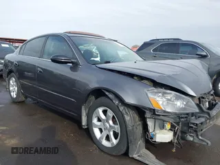 2005 Nissan Altima 3.5 SE with VIN 1N4BL11D75N478987, listed as a IAAI auction lot 41129015 with 123,746 mi miles. Bid and sale history available at carsss.com. Image 1.