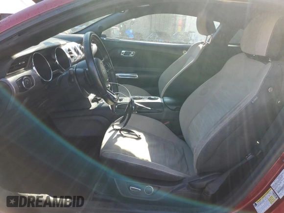2016 Ford Mustang EcoBoost z VIN 1FA6P8TH8G5270697, wystawiony jako Copart lot #46296705 z przebiegiem 111 784 mil mil oraz Szkoda całkowita • Salvage title. Historia ofert i sprzedaży dostępna na DreamBid. Obrazek 7.