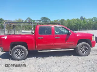 2008 Chevrolet Silverado 1500 Work Truck with VIN 2GCEC13C981113504, listed as a IAAI auction lot 42052052 with 290,072 mi miles and . Bid and sale history available at DreamBid. Image 13.