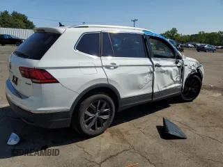2024 Volkswagen Tiguan SE z VIN 3VVMB7AXXRM073047, wystawiony jako Copart lot #58958515 z przebiegiem 23 180 mil mil oraz Szkoda całkowita • Salvage title. Historia ofert i sprzedaży dostępna na DreamBid. Obrazek 3.