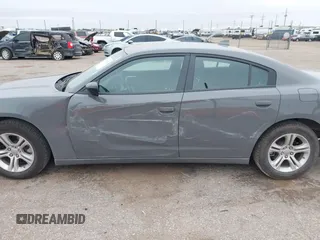 2023 Dodge Charger SXT z VIN 2C3CDXBG4PH663294, wystawiony jako IAAI lot #42376163 z przebiegiem 42 656 mil mil oraz . Historia ofert i sprzedaży dostępna na DreamBid. Obrazek 15.