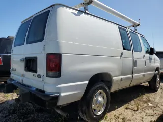 2010 Ford Econoline Cargo Commercial z VIN 1FTNE2EW0ADA39892, wystawiony jako Copart lot #75612664 z przebiegiem 250 805 mil mil oraz Nie do naprawy • Non repairable. Historia ofert i sprzedaży dostępna na DreamBid. Obrazek 3.