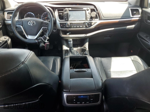 2015 Toyota Highlander Limited with VIN 5TDDKRFH5FS220155, listed as a Copart auction lot 61632405 with 152,932 mi miles and Salvage title. Bid and sale history available at DreamBid. Image 8.
