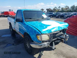 2001 Toyota Tacoma z VIN 5TENL42N01Z867641, wystawiony jako IAAI lot #41349703 z przebiegiem 198 986 mil mil oraz . Historia ofert i sprzedaży dostępna na DreamBid. Obrazek 1.