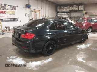 2013 BMW 3 Series 328i xDrive with VIN WBA3B3C5XDF532372, listed as a IAAI auction lot 41876130 with 121,545 mi miles and . Bid and sale history available at DreamBid. Image 4.