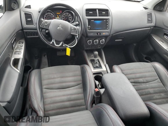 2018 Mitsubishi Outlander SE z VIN JA4AP3AW4JU019580, wystawiony jako Copart lot #66179125 z przebiegiem 81 508 mil mil oraz Szkoda całkowita • Salvage title. Historia ofert i sprzedaży dostępna na DreamBid. Obrazek 8.