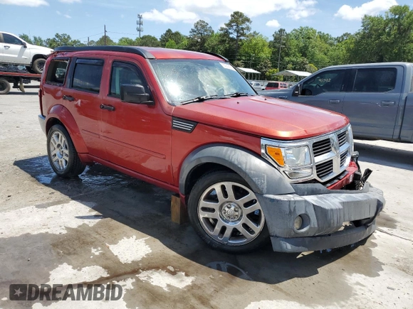 2010 Dodge Nitro SXT z VIN 1D4PT5GK1AW126105, wystawiony jako Copart lot #55306915 z przebiegiem 248 469 mil mil oraz Szkody całkowita. Historia ofert i sprzedaży dostępna na DreamBid. Obrazek 4.