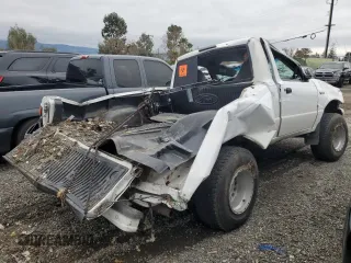 1999 Ford Ranger XL with VIN 1FTYR10V8XUB05186, listed as a Copart auction lot 84733784 with 252,631 mi miles and Non Repairable. Bid and sale history available at carsss.com. Image 3.
