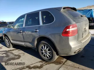 2010 Porsche Cayenne z VIN WP1AA2AP7ALA09642, wystawiony jako Copart lot #87620155 z przebiegiem 131 538 mil mil oraz Czysty tytuł • Clean title. Historia ofert i sprzedaży dostępna na DreamBid. Obrazek 2.