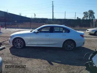 2020 BMW 3 Series 330i xDrive with VIN WBA5R7C07LFH92066, listed as a IAAI auction lot 41603868 with 44,439 mi miles. Bid and sale history available at carsss.com. Image 14.