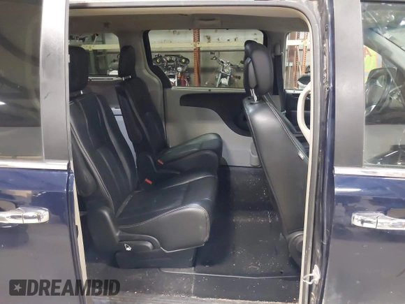 2016 Chrysler Town & Country Touring with VIN 2C4RC1BG2GR305711, listed as a IAAI auction lot 41984947 with 206,360 mi miles. Bid and sale history available at carsss.com. Image 8.
