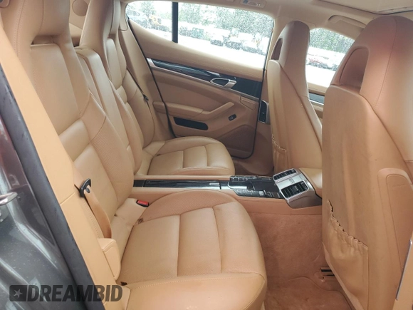 2016 Porsche Panamera S E-Hybrid z VIN WP0AD2A77GL040200, wystawiony jako Copart lot #56223035 z przebiegiem 113 659 mil mil oraz Szkody całkowita. Historia ofert i sprzedaży dostępna na DreamBid. Obrazek 10.