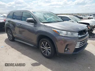 2018 Toyota Highlander SE with VIN 5TDKZRFH9JS544012, listed as a IAAI auction lot 41885296 with 144,500 mi miles and . Bid and sale history available at DreamBid. Image 1.