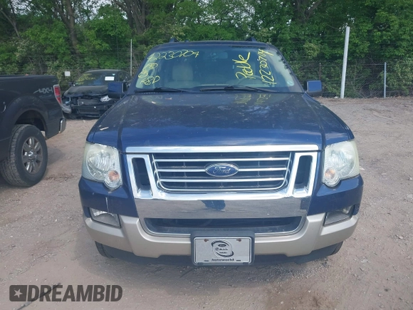 2008 Ford Explorer Eddie Bauer with VIN 1FMEU74E58UB02824, listed as a IAAI auction lot 42230704 with 157,714 mi miles and . Bid and sale history available at DreamBid. Image 6.