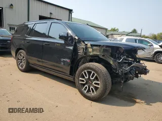 2024 GMC Yukon AT4 with VIN 1GKS2CKL3RR117841, listed as a Copart auction lot 70460294 with 8,821 mi miles and Salvage Title. Bid and sale history available at carsss.com. Image 4.