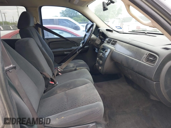 2007 Chevrolet Tahoe LS with VIN 1GNFC13C57R401893, listed as a IAAI auction lot 42046960 with 258,231 mi miles and . Bid and sale history available at DreamBid. Image 5.
