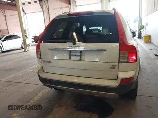 2007 Volvo XC90 I6 with VIN YV4CM982771367703, listed as a IAAI auction lot 41286837 with 189,530 mi miles and . Bid and sale history available at DreamBid. Image 17.