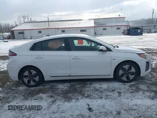 2020 Hyundai Ioniq SEL z VIN KMHC85LC4LU239732, wystawiony jako IAAI lot #41002757 z przebiegiem 76 379 mil mil oraz . Historia ofert i sprzedaży dostępna na DreamBid. Obrazek 13.
