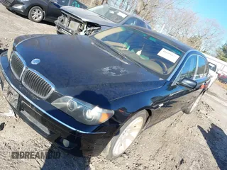 2006 BMW 7 Series 750Li with VIN WBAHN83536DT35584, listed as a IAAI auction lot 41693827 with 173,778 mi miles. Bid and sale history available at carsss.com. Image 2.