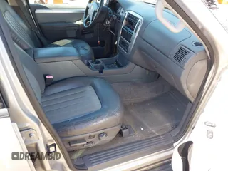 2003 Mercury Mountaineer Convenience z VIN 4M2ZU86K73UJ14054, wystawiony jako IAAI lot #41649332 z przebiegiem 210 772 mil mil oraz . Historia ofert i sprzedaży dostępna na DreamBid. Obrazek 5.