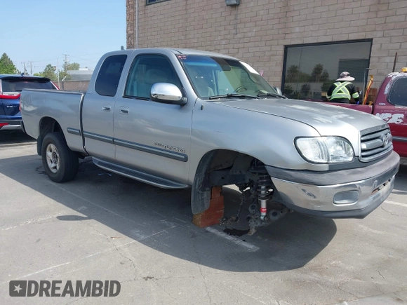 2001 Toyota Tundra SR5 with VIN 5TBRN34101S151862, listed as a IAAI auction lot 42130664 with 228,990 mi miles and . Bid and sale history available at DreamBid. Image 1.
