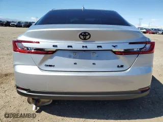 2025 Toyota Camry LE with VIN 4T1DAACK5SU102533, listed as a Copart auction lot 47691235 with 9,078 mi miles and Salvage Title. Bid and sale history available at carsss.com. Image 6.