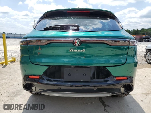 2024 Alfa Romeo Tonale Ti z VIN ZASPATCW0R3055934, wystawiony jako Copart lot #67899114 z przebiegiem 4211 mil mil oraz Szkody całkowita. Historia ofert i sprzedaży dostępna na DreamBid. Obrazek 6.