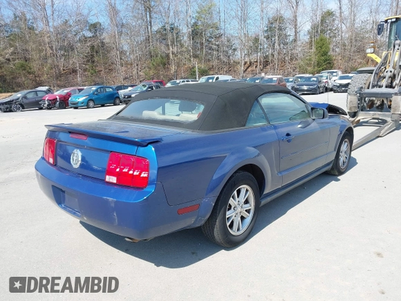 2008 Ford Mustang Deluxe with VIN 1ZVHT84N685193538, listed as a IAAI auction lot 41900065 with 132,208 mi miles and . Bid and sale history available at carsss.com. Image 4.