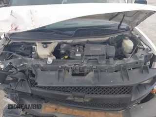 2016 Chevrolet Express Cargo z VIN 1GCWGBFF2G1138592, wystawiony jako IAAI lot #42500515 z przebiegiem Nie podano mil oraz . Historia ofert i sprzedaży dostępna na DreamBid. Obrazek 10.