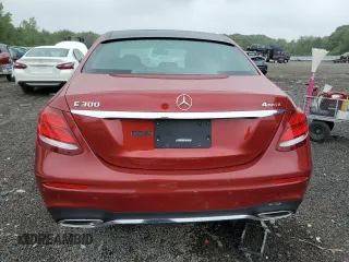2019 Mercedes-Benz E 300 with VIN WDDZF4KB7KA510425, listed as a Copart auction lot 58826625 with 25,774 mi miles and Salvage title. Bid and sale history available at DreamBid. Image 6.