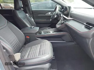 2025 Ford Explorer ST-Line with VIN 1FMUK7KH4SGB02804, listed as a IAAI auction lot 42043801 with 3,672 mi miles and . Bid and sale history available at DreamBid. Image 5.