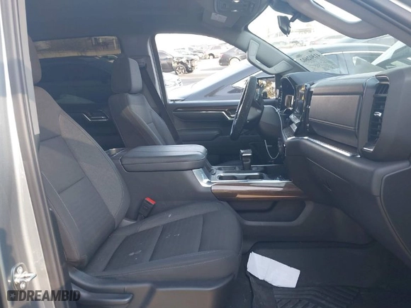 2024 Chevrolet Silverado 1500 LT Trail Boss with VIN 3GCUDFED8RG336847, listed as a IAAI auction lot 41502602 with 5,227 mi miles. Bid and sale history available at carsss.com. Image 5.