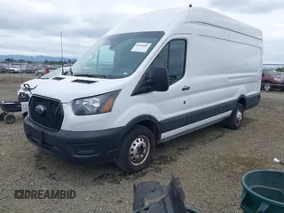 2024 Ford Transit Cargo z VIN 1FTBR3U86RKA14633, wystawiony jako IAAI lot #42500581 z przebiegiem 16 529 mil mil oraz . Historia ofert i sprzedaży dostępna na DreamBid. Obrazek 18.