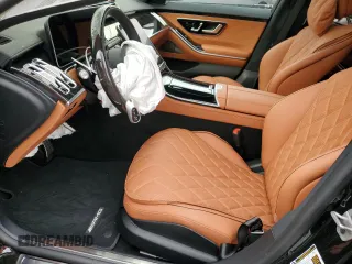 2024 Mercedes-Benz S 580e with VIN W1K6G6KB9RA304206, listed as a Copart auction lot 82554974 with 2,800 mi miles and Salvage Title. Bid and sale history available at DreamBid. Image 7.