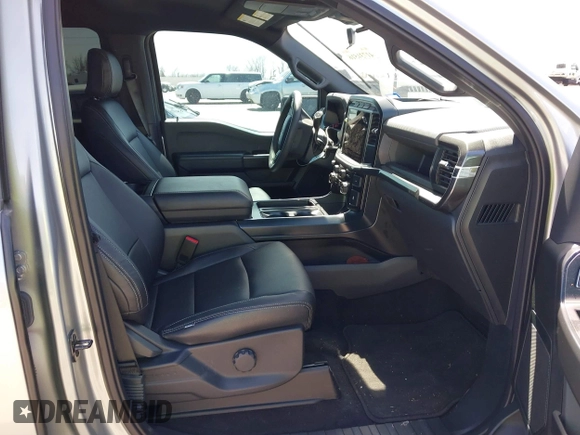 2024 Ford F-150 with VIN 1FTFW2K52RKD40023, listed as a IAAI auction lot 41731516 with 8,781 mi miles and . Bid and sale history available at DreamBid. Image 5.