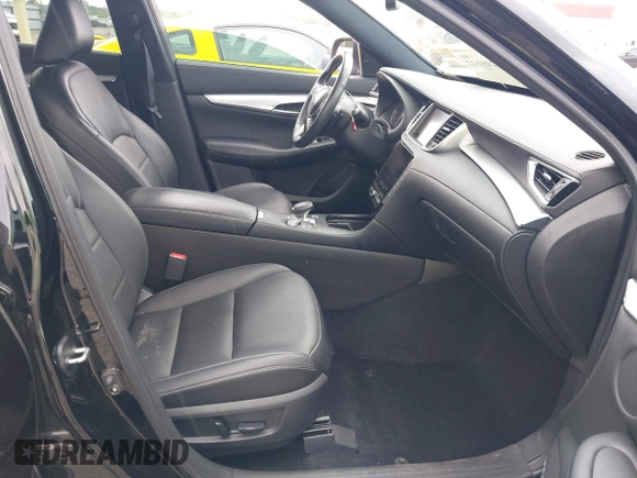 2020 Infiniti QX50 Luxe z VIN 3PCAJ5M13LF109740, wystawiony jako IAAI lot #42404612 z przebiegiem 56 743 mil mil oraz . Historia ofert i sprzedaży dostępna na DreamBid. Obrazek 5.