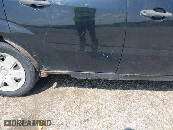 2007 Ford Focus S с VIN 1FAFP34N67W302628, выставлен на аукционе IAAI как лот 42517438 с пробегом 163 343 миль миль и . История ставок и продаж доступна на DreamBid. Изображение 6.